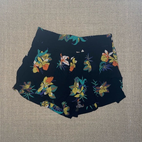 Obey shorts - Picture 3 of 3
